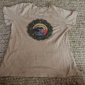 vintage looking pacsun wave graphic tee